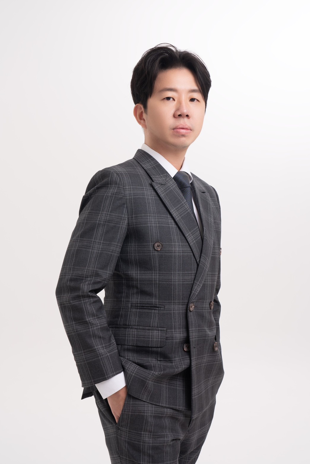勝詰實業負責人 Chris 專業形象照